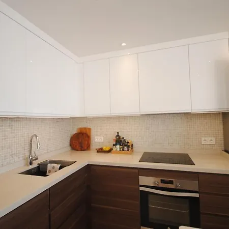 75-apartment With Views In Elviria, Apartment Marbella