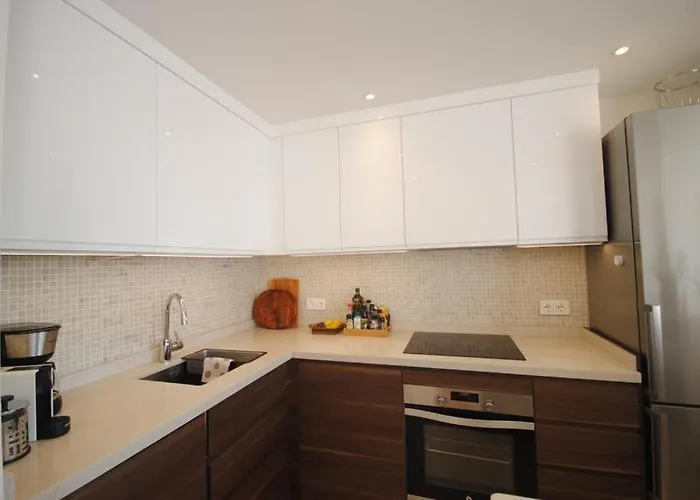 75-apartment With Views In Elviria, Appartement Marbellac