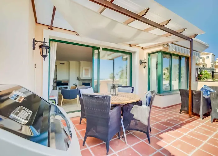 75-apartment With Views In Elviria, Appartement